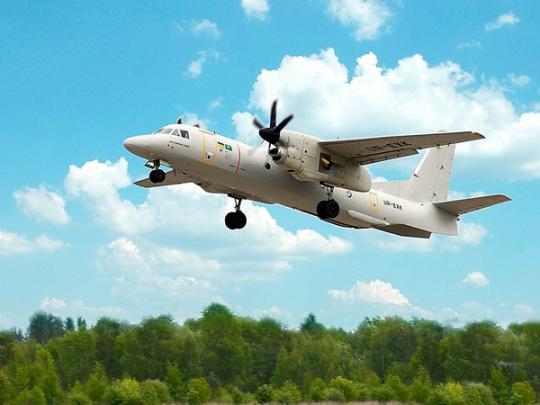Чтобы подняться в небо, самолету Ан-132Д достаточно взлетной полосы длиной всего 600 метров (фото)