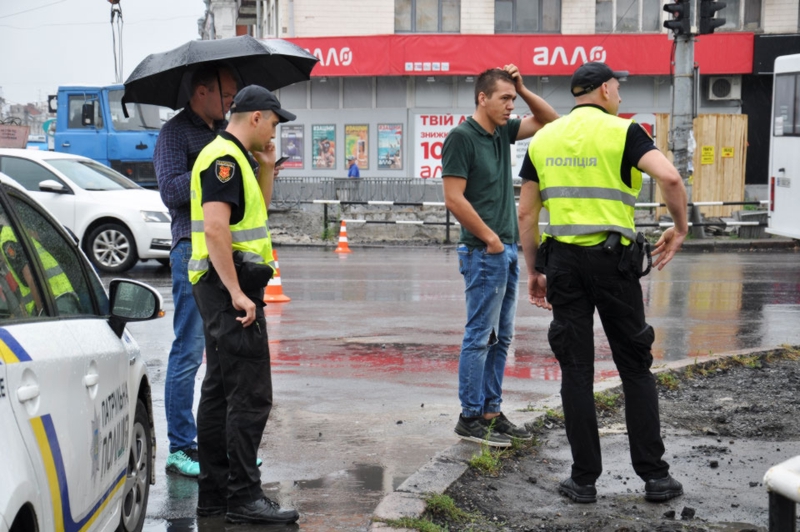 Мужчина погиб в подземном переходе: в Полтаве произошло страшное смертельное ДТП (фото)
