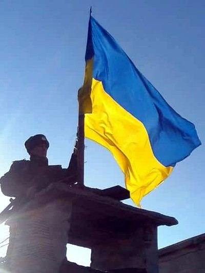 «Спасенный нами в Крыму флаг побывал в самых страшных боях на востоке Украины»