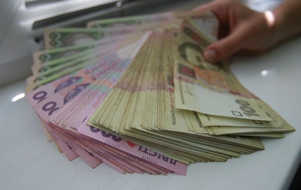 Украинцы обеднели на 22 миллиарда гривен