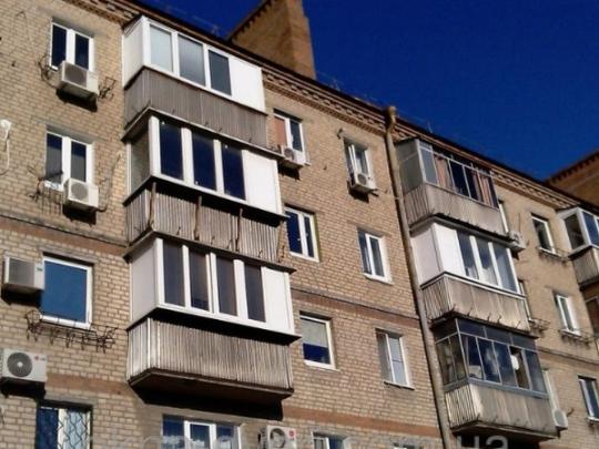 В Днепре решили демонтировать остекление балконов