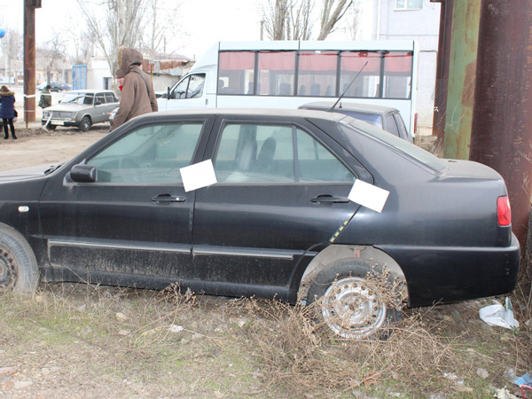 За один день три николаевских алиментщика лишились квартиры, автомобиля и части магазина (фото)