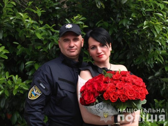 «Пройдемте в участок»: одесский спецназовец небанально сделал предложение возлюбленной
