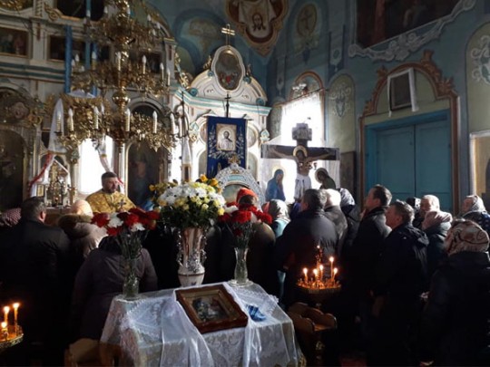 Титушки и раскольники: в Западной Украине пытались не допустить перехода общин в ПЦУ