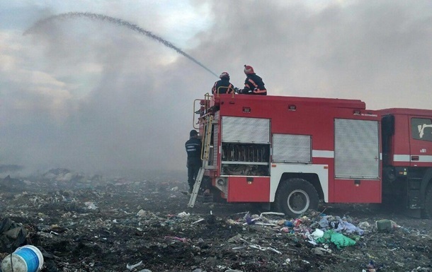 В Черниговской области горит свалка