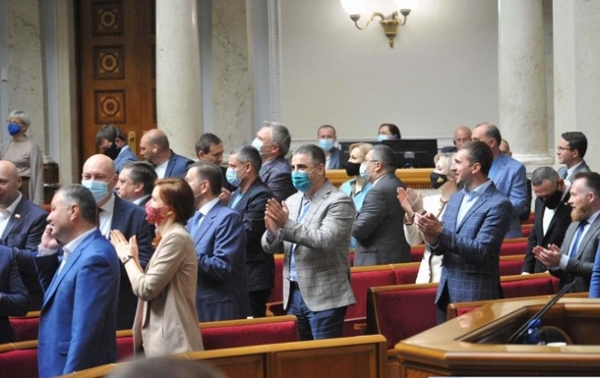 Появился текст закона об олигархах