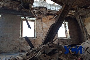 Не выдержал полгода без крыши: в одесском доме Либмана обвалился чердак