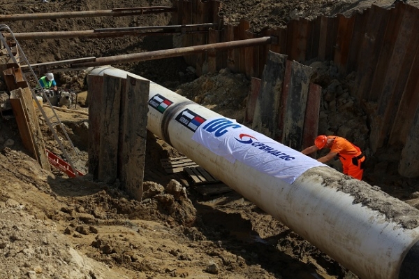 Венгрия будет получать российский газ в обход Украины