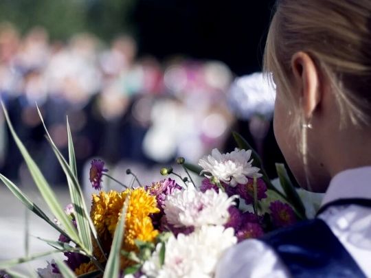 Про вакцинацію учнів і вчителів, як навчатимуться у школах, для кого меддовідки обов’язкові: пояснює МОН