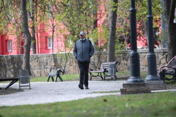 
В Украине упала средняя зарплата: в каких отраслях платят больше всего
