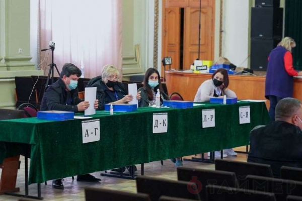 Результат предсказуем: на выборах ректора университета связи победил и.о., назначенный из Киева