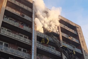 В Одессе загорелось общежитие: часть города может остаться без света (обновлено)