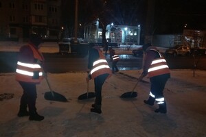 Борьба с непогодой продолжается: одесситов просят ограничить перемещения по городу