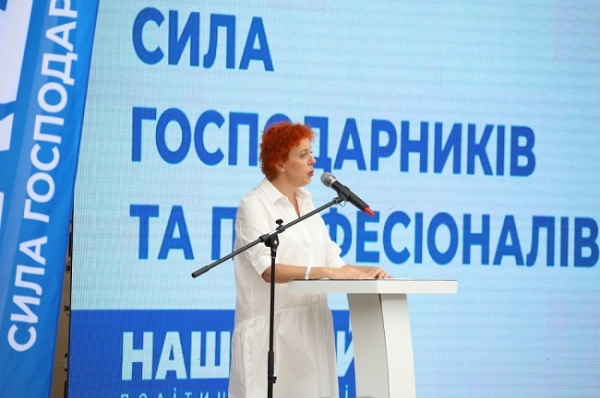 Николаевские депутаты уволили главврача местной «инфекционки» за оскорбления Зеленского