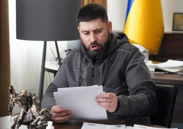 Замглавы МВД поскандалил с не узнавшей его полицией на въезде в Донбасс