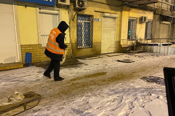 Борьба с непогодой продолжается: одесситов просят ограничить перемещения по городу