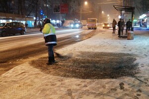 Борьба с непогодой продолжается: одесситов просят ограничить перемещения по городу