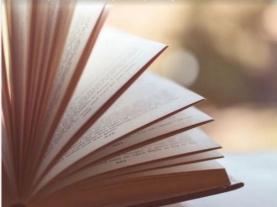 Діккенс, Флег, Грішем: 7 книг, які варто перечитати напередодні Нового року та Різдва