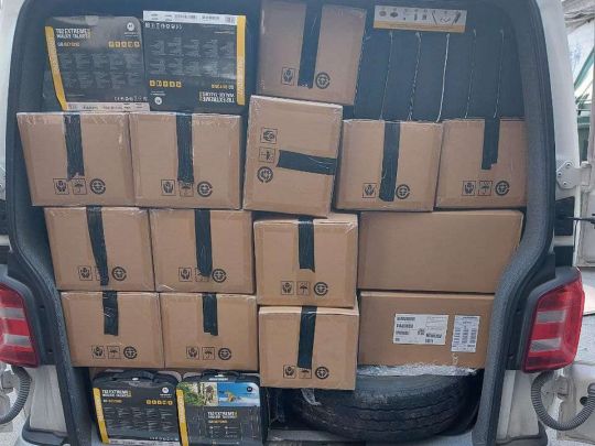 Волонтери звинуватили владу у Дніпрі та Вінниці в вимаганні відкатів за пропуск гуманітарки