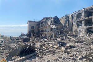Ликвидация последствий ракетного удара и помощь животным: как прошли сутки у одесских спасателей
