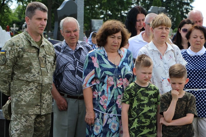 Рятуючи мирних жителів, відвів літак від житлових кварталів: 8 років тому найманці рф збили над Слов’янськом український Ан-30Б