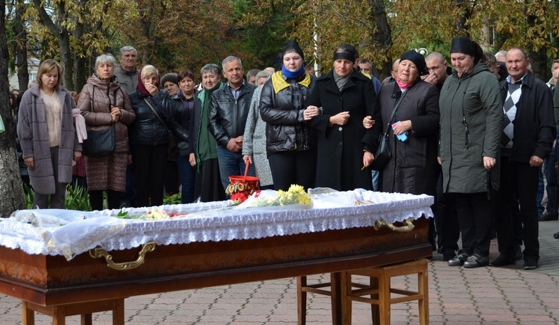 «Лікарі понад тиждень боролись за його життя»: на Вінниччині попрощалися з 49-річним героєм