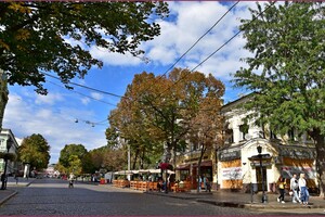 В Одессу наконец-то пришла осень: смотри, как это красиво