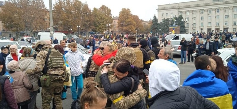 «Я не очікувала, що в нас стільки людей люблять Україну», — мешканка Херсона