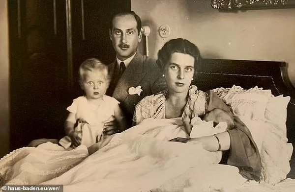 Король Чарльз втратив ще одного близького родича
