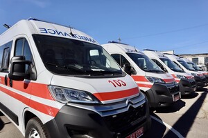 Одесской области подарили генераторы и "скорые"