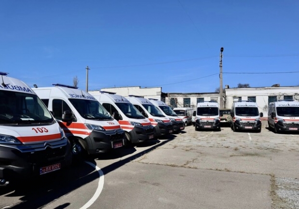 Одесской области подарили генераторы и "скорые"
