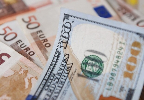 Курс валют в Украине 8 апреля 2023: сколько стоит доллар и евро