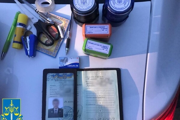 В Одессе арестовали командира отделения, который выдавал себя за должностное лицо РТЦК и СП