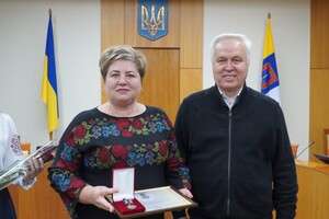 В Одессе "За оборону Украины" наградили волонтеров, предпринимателей и военного 