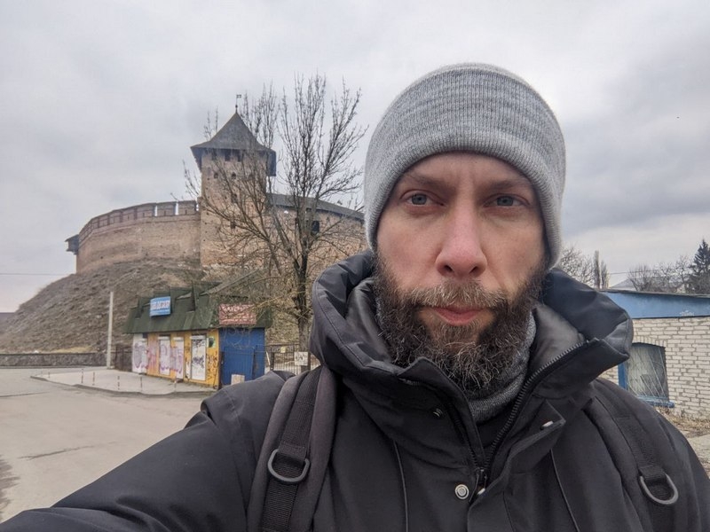 «Своє звіряче нутро росіяни просто приховували»: журналіст-розслідувач Станіслав Ясинський про неминучість російсько-української війни