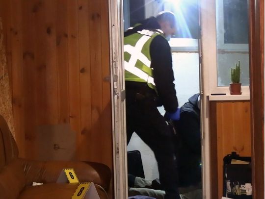 Вбивство сусіда в Києві: чоловік двічі вистрілив з мисливської рушниці в свого гостя