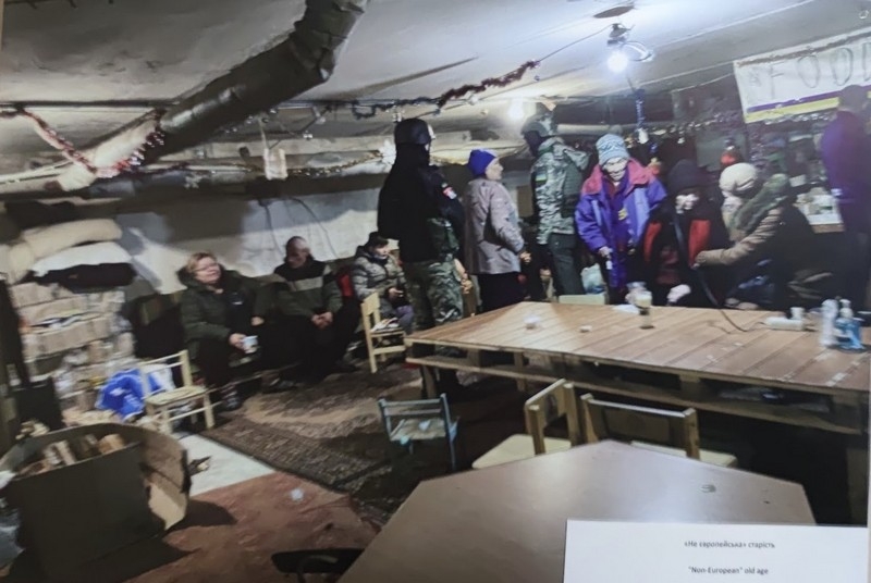 В Бахмуті жінка приховала новонароджену дитину, щоб не евакуйовуватися: як військові під обстрілами вивозили з міста людей