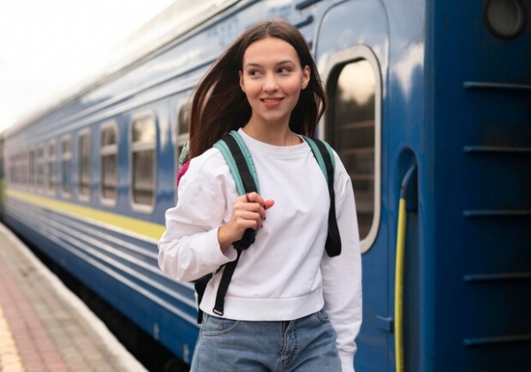 "Укрзализныця" открыла продажу билетов в женские купе
