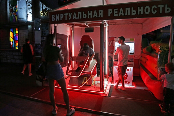 СМИ: в Аркадии не соблюдают запрет на работу заведений после 22:00