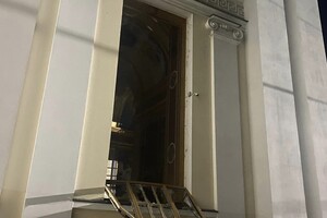 Разрушены собор и жилые дома, есть погибший и раненые: подробности ночной атаки на Одессу
