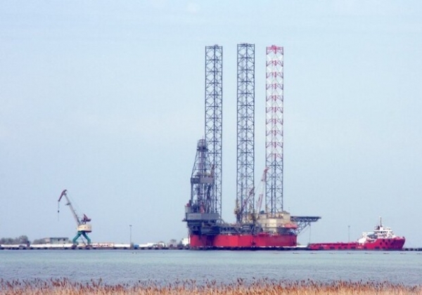 Британская разведка: в Черном море идут бои за газовые и нефтяные платформы между Крымом и Одессой