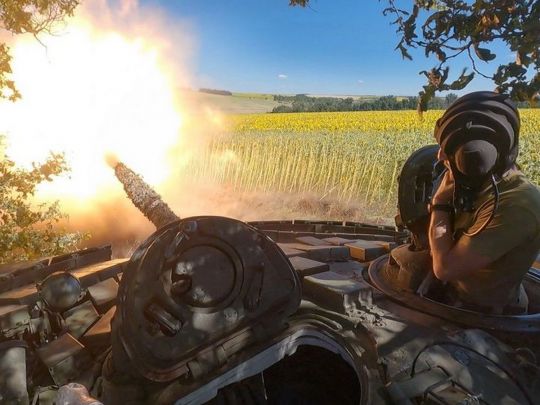 ЗСУ не дають противнику прорватися до Мар'їнки та Авдіївки і впевнено наступають у Запорізькій області