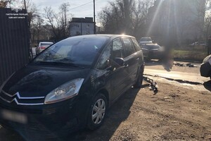 На Житомирской произошло тройное ДТП: есть пострадавшие