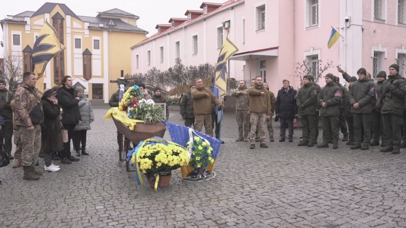 «У нас все добре, поки ви в безпеці»: 18-річний студент з Маріуполя пішов добровольцем на фронт та поліг в боях за Україну