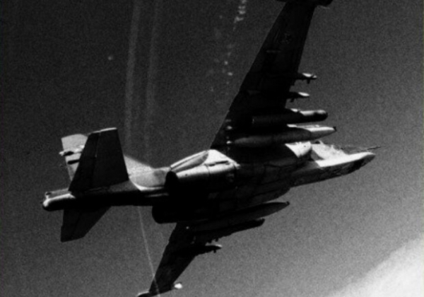 Российская армия сбила свой самолет, а ВСУ совершили атаку на аэродром в РФ