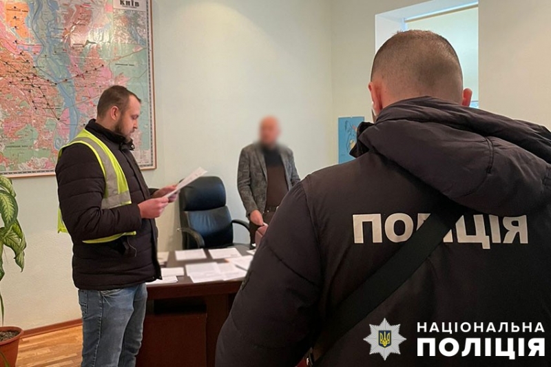 Аварійна ситуація в метро Києва: поліція прийшла з обшуками до столичних чиновників (фото)