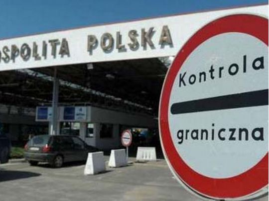 Імовірно, російська ракета долетіла до Польщі під час обстрілу України: Дуда терміново скликає військове керівництво