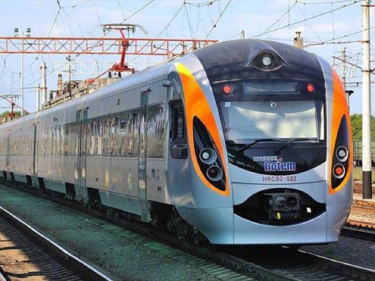 «Укрзалізниця» підвищує вартість квитків на поїзди до Польщі