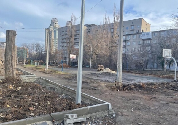 Во время ремонта школы на Тенистой украли более двух миллионов