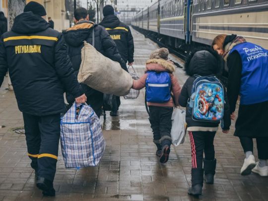 Хто може отримати евакуаційні виплати і в якій сумі: пояснив адвокат